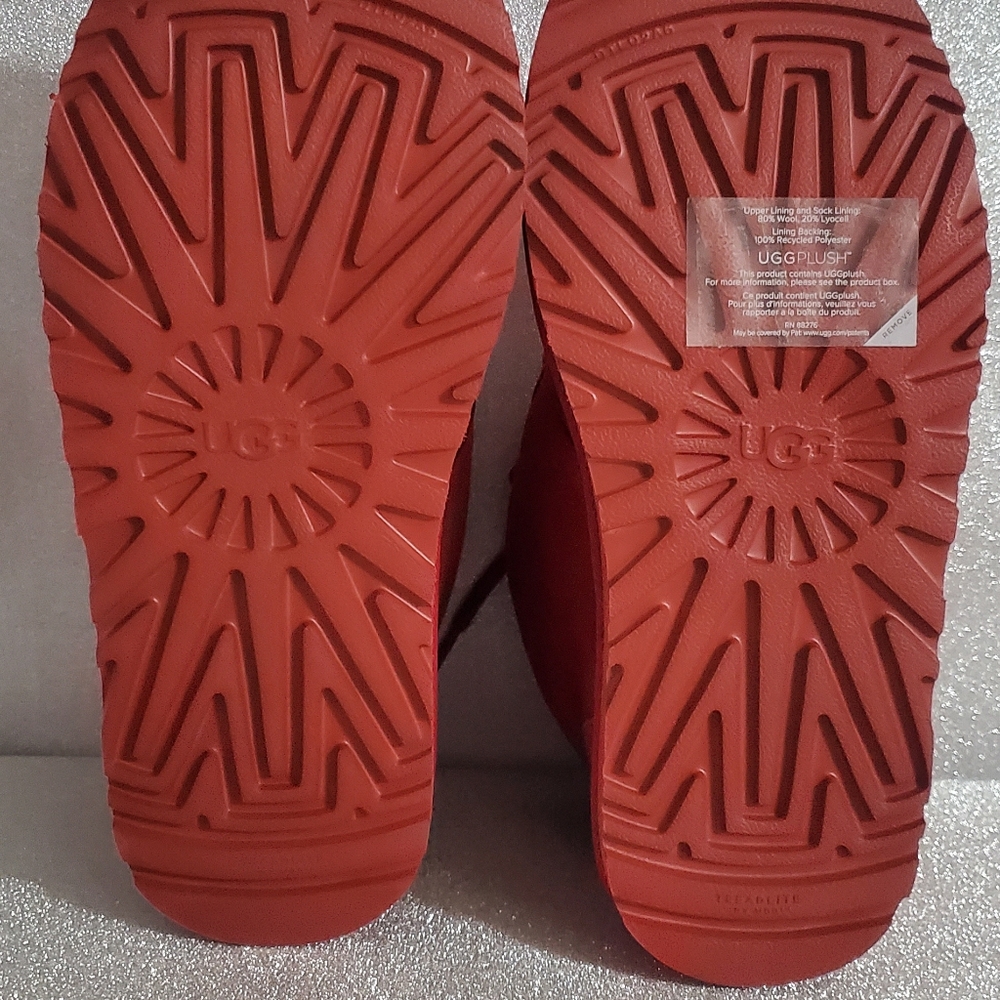 NWOB UGG Women size 11 Samba RedNeumel Sheepskin Lined Lace up  (Men/youth SZ5) - Picture 6 of 6